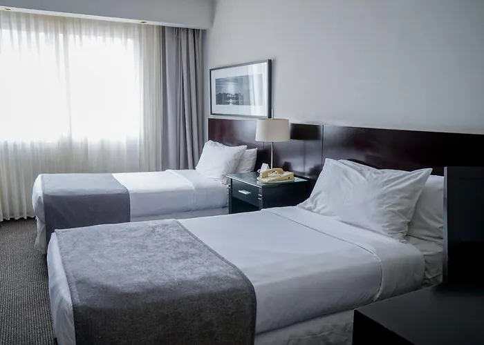Plaza Real Suites Hotel